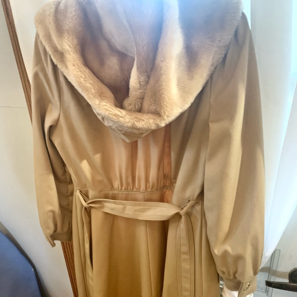 Elegant Tan Coat with Faux Fur Hood